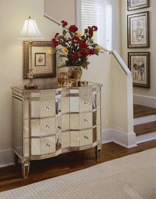 Высота комода в спальню с зеркалом. Комоды в спальню — фото примеры дизайна лучших моделей и советы по размещению в спальной комнате