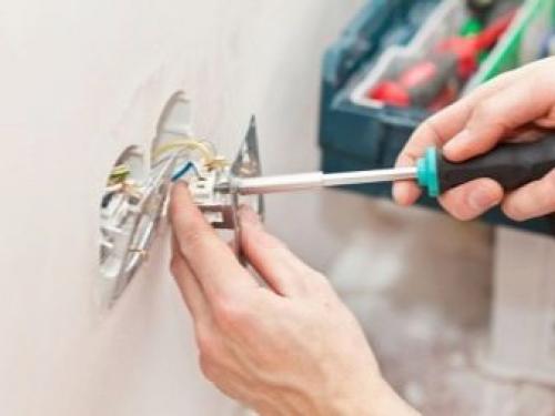 Размеры розетки электрической. Размер современной розетки с рамкой 15