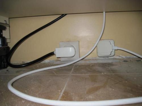 Как снять цоколь на кухне. Особенности кухонных цоколей