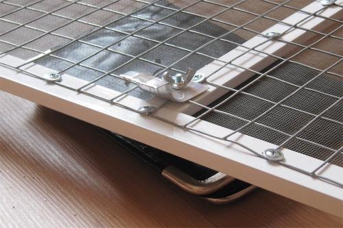 Антикошка своими руками на пластиковые окна. Сетка антикошка своими руками на пластиковые окна