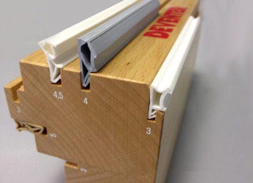 Уплотнитель для деревянных дверей. Какие бывают