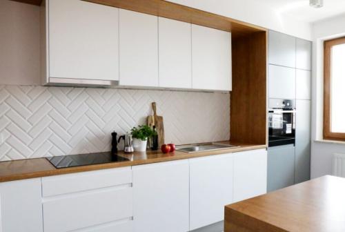 Какую плитку лучше класть на кухне на пол. Плитка для кухни по хорошим ценам