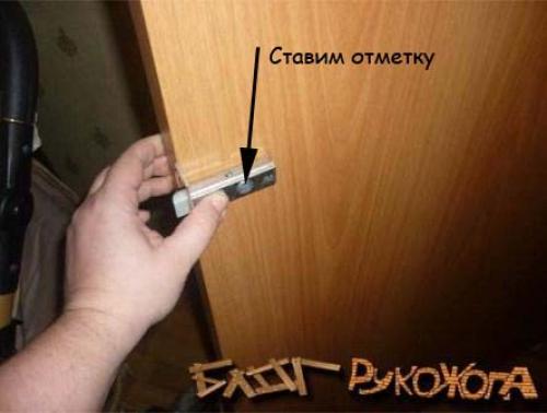 Как врезать замок в межкомнатную дверь без фрезера. Как правильно врезать замок вмежкомнатную дверь