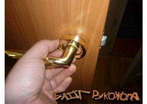 Как врезать замок в межкомнатную дверь без фрезера. Как правильно врезать замок вмежкомнатную дверь