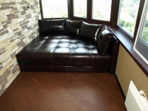 Диван на балкон с ящиком для хранения: функциональная мебель-сундук 06 Диван на балкон с ящиком для хранения: функциональная мебель-сундук 06