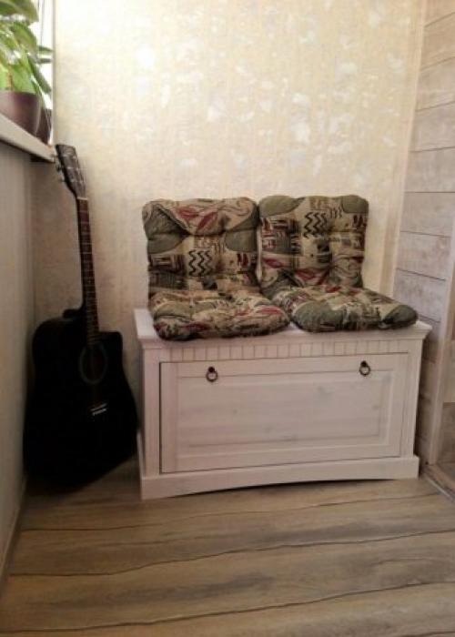 Диван на балкон с ящиком для хранения: функциональная мебель-сундук 11 Диван на балкон с ящиком для хранения: функциональная мебель-сундук 11