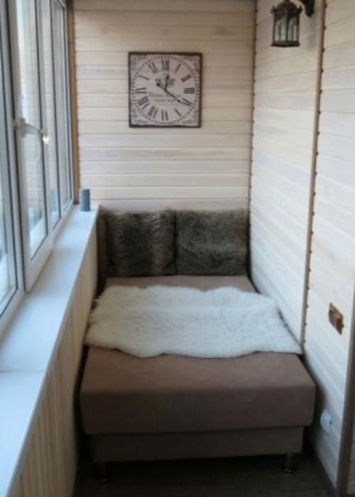 Диван на балкон с ящиком для хранения: функциональная мебель-сундук 08 Диван на балкон с ящиком для хранения: функциональная мебель-сундук 08