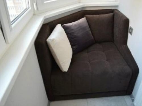 Диван на балкон с ящиком для хранения: функциональная мебель-сундук 05 Диван на балкон с ящиком для хранения: функциональная мебель-сундук 05