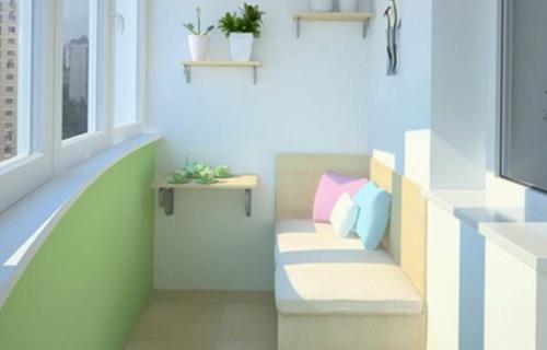 Диван на балконе. 7 популярных моделей диванов, которые можно поставить на балкон