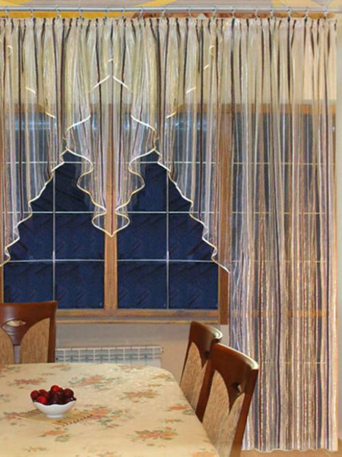 Как выбрать тюль на кухню с балконной дверью. Что учесть, выбирая шторы на кухню с балконом 04