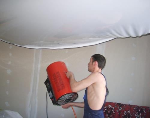 Можно ли снять натяжной потолок и поставить обратно на место. Технология снятия полотна