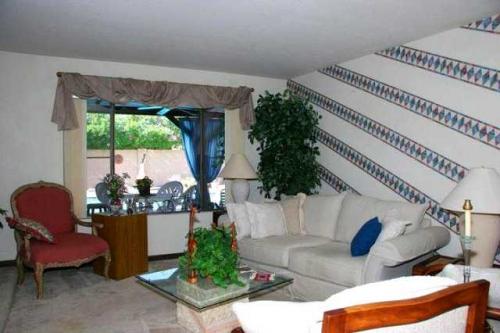 Окантовка для обоев под потолок. Секреты удачного применения и расположения бордюров