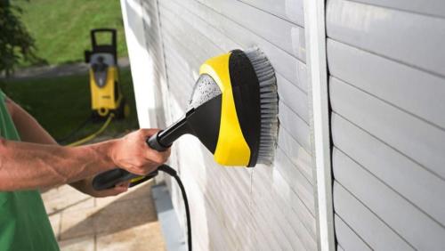 Сайдинг позеленел чем отмыть. Как не повредить сайдинг