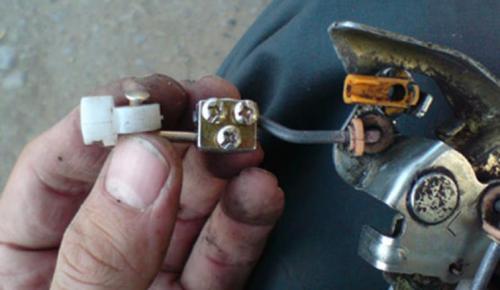 Ремонт замка двери автомобиля. Центральный замок авто и основные неисправности