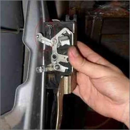 Ремонт замка двери нива шевроле. Замена личинки замка двери нива шевроле