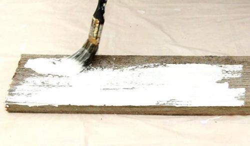 Чем покрасить дерево, чтобы была видна структура. 