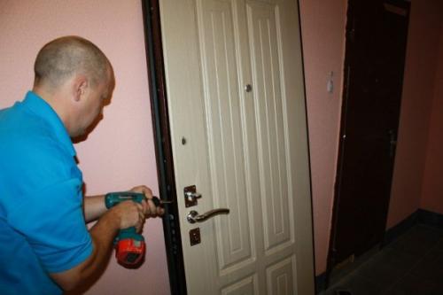 Накладка на входную дверь. Установка накладок на входную дверь