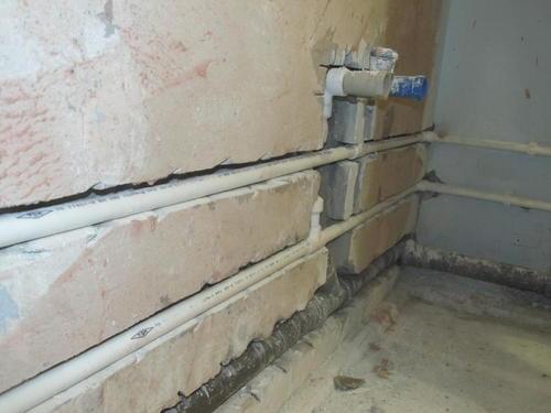 Установка душевой кабины с низким поддоном своими руками. Прокладка коммуникаций