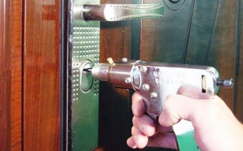 Как починить сувальдный замок. Разборка, чистка и смазка сувальдного замка