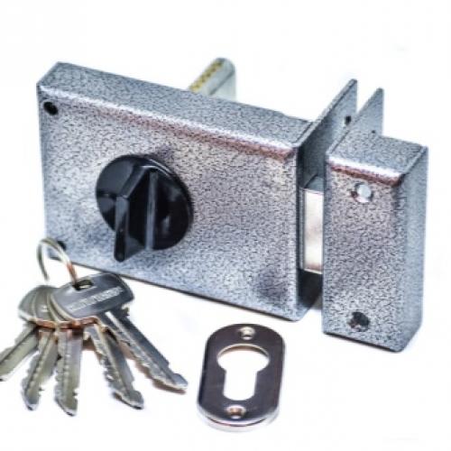 Как отремонтировать замок на входной металлической двери. Наиболее частые причины поломок 08