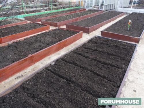 Как сделать грядки без досок. Из чего сделать короб теплой грядки