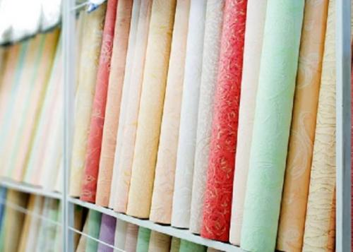 Как клеить метровые обои. Как правильно клеить метровые обои: особенности работы и инструкция