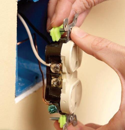 Размер коробки под розетку. Выбор материала и размеры подрозетника 13