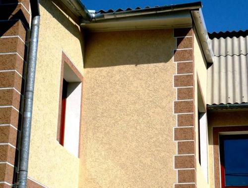 Технология нанесения короеда на стены. Область применения штукатурки короед