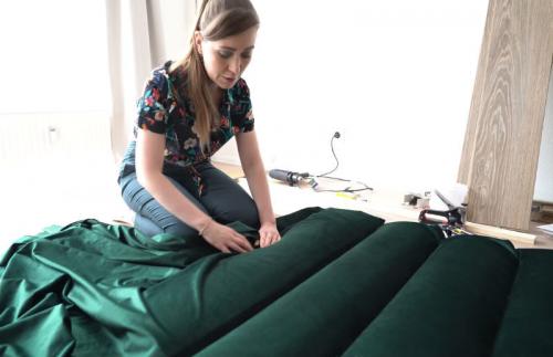 Чехол на изголовье кровати своими руками. Супер-бюджетное, стильное и мягкое изголовье для кровати — по силам каждому