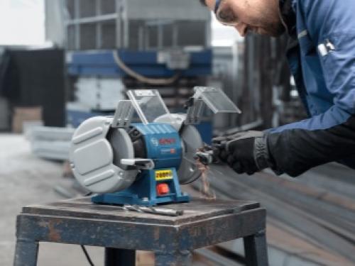 Приспособление для заточки сверл по металлу своими руками. Приспособление для заточки сверл своими руками: 2 варианта 25