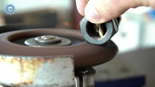 Приспособление для заточки сверл из гайки. Процесс изготовления