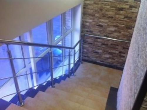 Установка перил из нержавеющей стали. Особенности 02