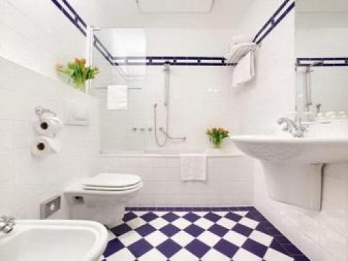 Размеры стандартного туалета в квартире. Стандартный размер туалета для людей с ограниченными возможностями 20