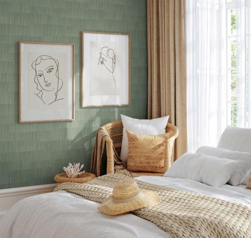 Можно ли стирать флизелиновые обои. Моем разные типы обоев