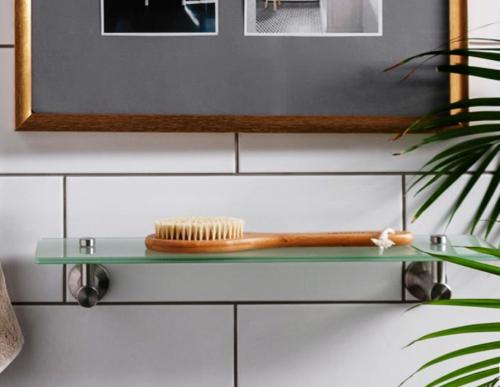 Стеклянные полки в ванную. Дизайн стеклянной полки в ванную комнату