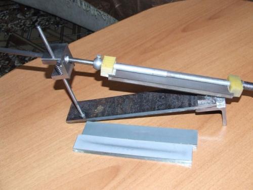 Лучшая точилка для ножей своими руками. Точилка для ножей своими руками: простейшие приспособления и создание самодельных станков