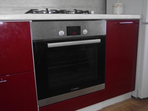 Как встроить духовой шкаф в модульную кухню. Как установить встроенный духовой шкаф в кухню?