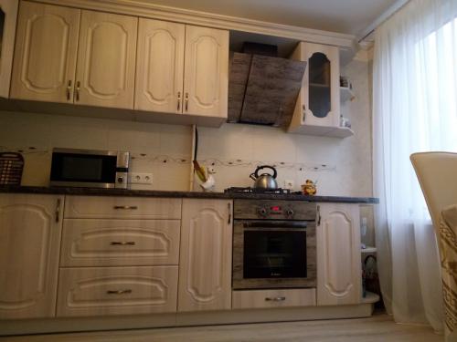 Как встроить духовой шкаф в модульную кухню. Как установить встроенный духовой шкаф в кухню?