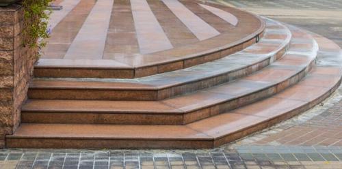 Какой керамогранит подходит для улицы. Несколько вариантов применения керамогранита для улицы