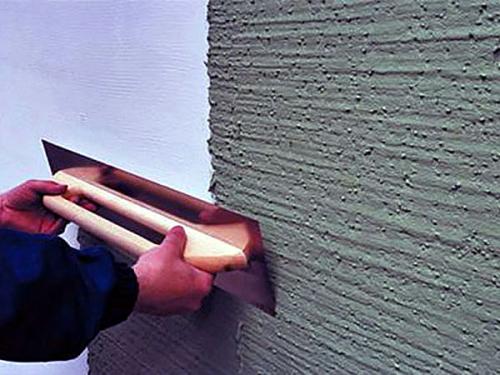 Какие инструменты нужны для нанесения декоративной штукатурки