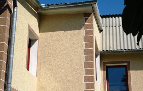 Какие инструменты нужны для нанесения декоративной штукатурки