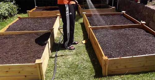 Из чего сделать грядки. Как сделать высокие грядки своими руками.