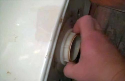 Что такое сливный бачок?