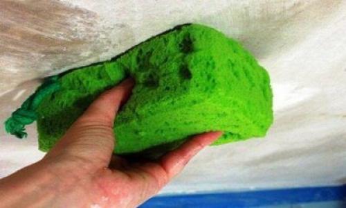 Чем смыть побелку со стен.  Смывать или не смывать и почему? 11