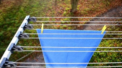 Сушилки для белья на балкон. Какими бывают конструкции