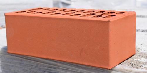 Кирпич одинарный и полуторный разница. Различия между одинарным и полуторным кирпичом 02