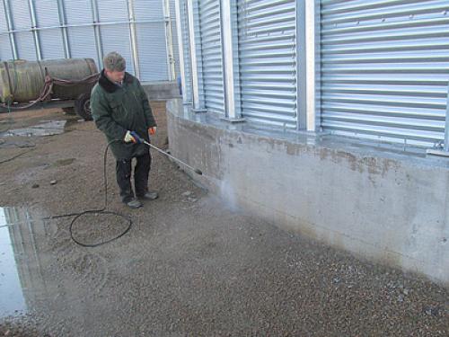 Все, что нужно знать о обмазочной гидроизоляции для фундамента 03