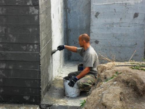 Все, что нужно знать о обмазочной гидроизоляции для фундамента 09