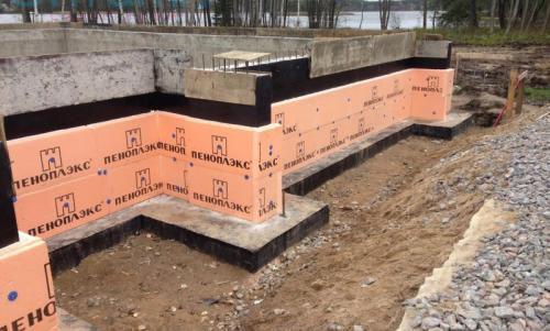 Гидроизоляция и утепление цоколя фундамента снаружи: основные принципы и технологии 05 Гидроизоляция и утепление цоколя фундамента снаружи: основные принципы и технологии 05