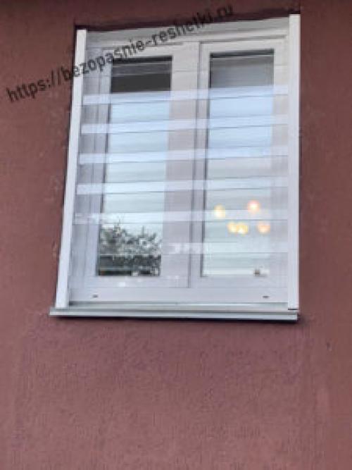 Прозрачные решетки на окна челябинск. Цена решеток из поликарбоната на окна